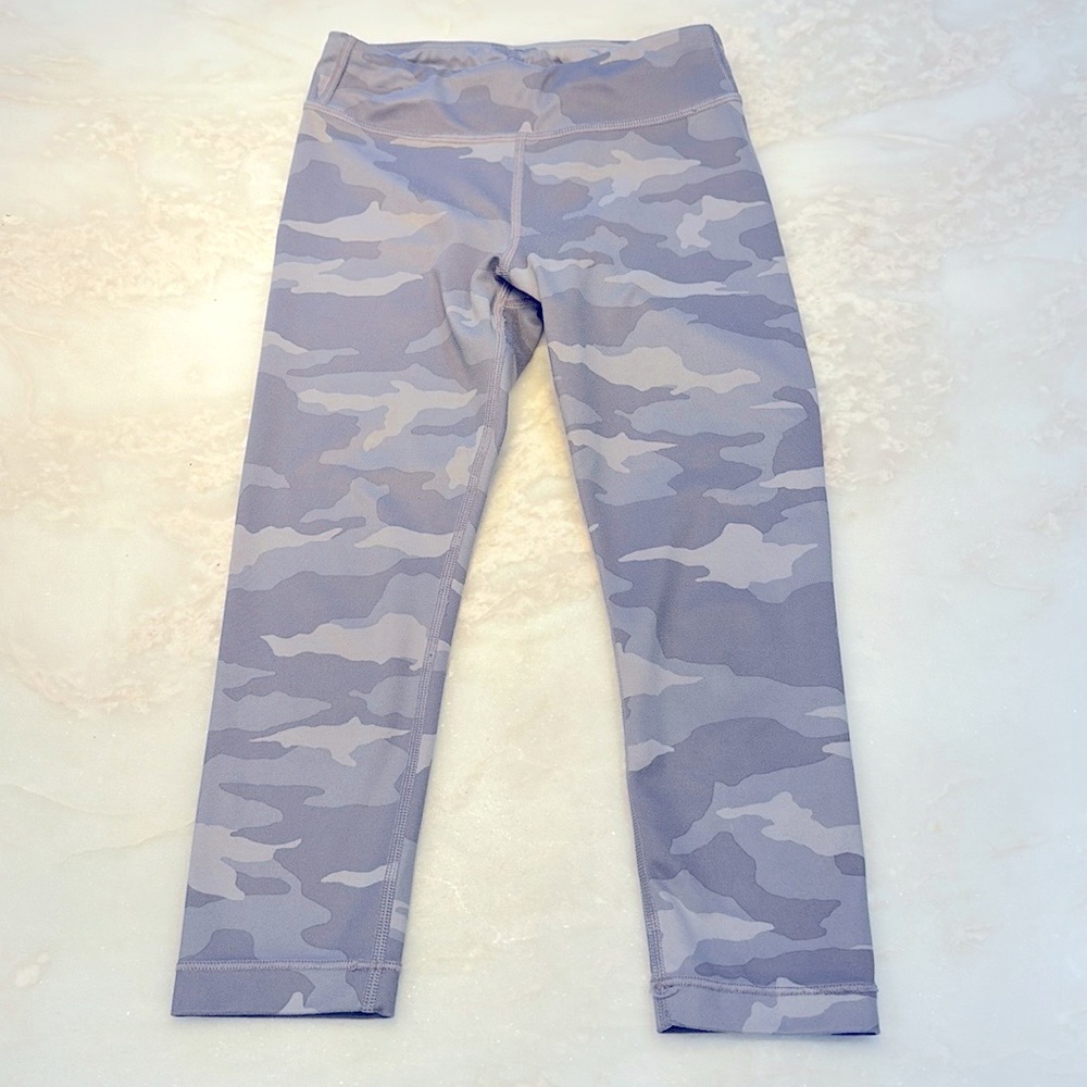 Athleta Girl Printed Chit Chat Capri, size Small (7 years)